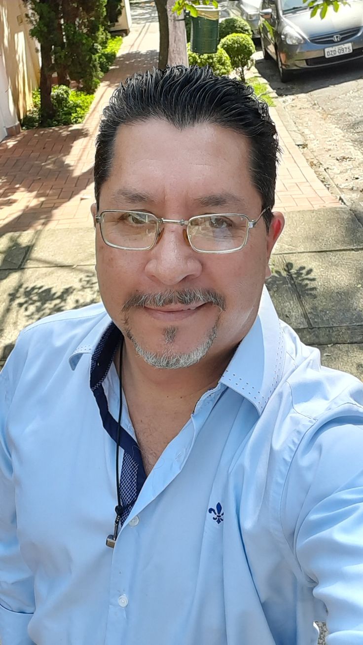 files/persona_resena.jpg